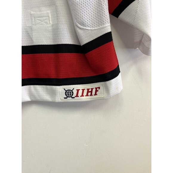 2002 Nike Canada Olympic Jersey - Picture 5 of 8